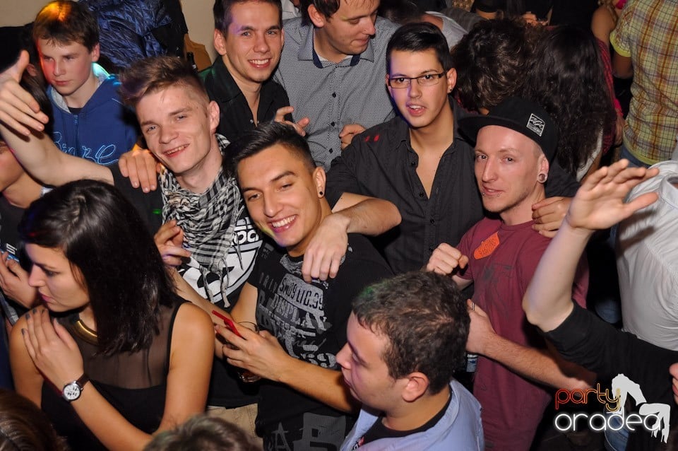 Party în Zulu Caffe, Zulu Caffe