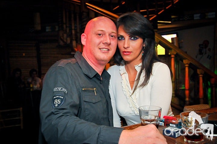 Party în Zulu Caffe, Zulu Caffe