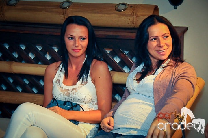 Party în Zulu Caffe, Zulu Caffe