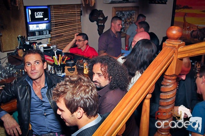 Party în Zulu Caffe, Zulu Caffe