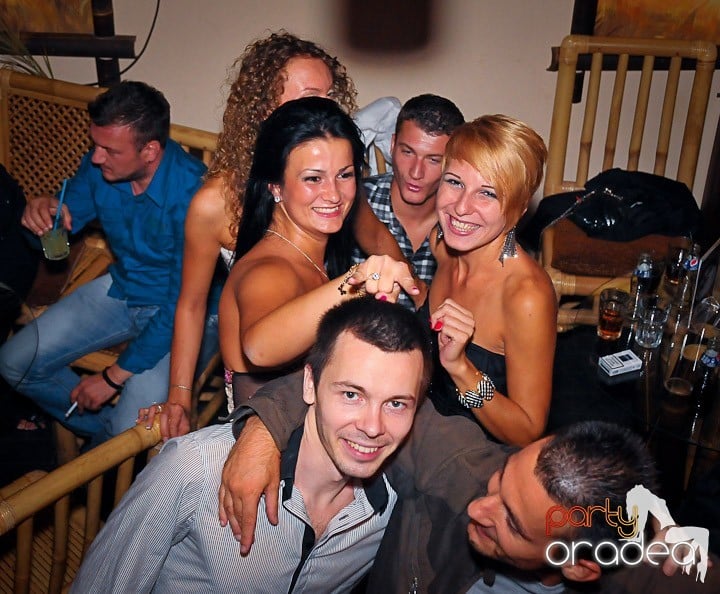 Party în Zulu Caffe, Zulu Caffe