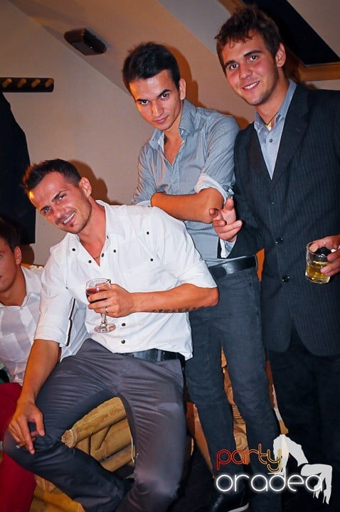 Party în Zulu Caffe, Zulu Caffe