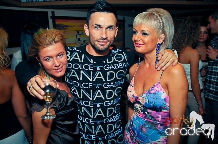 Party în Zulu Caffe, Zulu Caffe