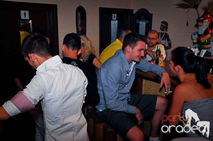 Party în Zulu Caffe, Zulu Caffe