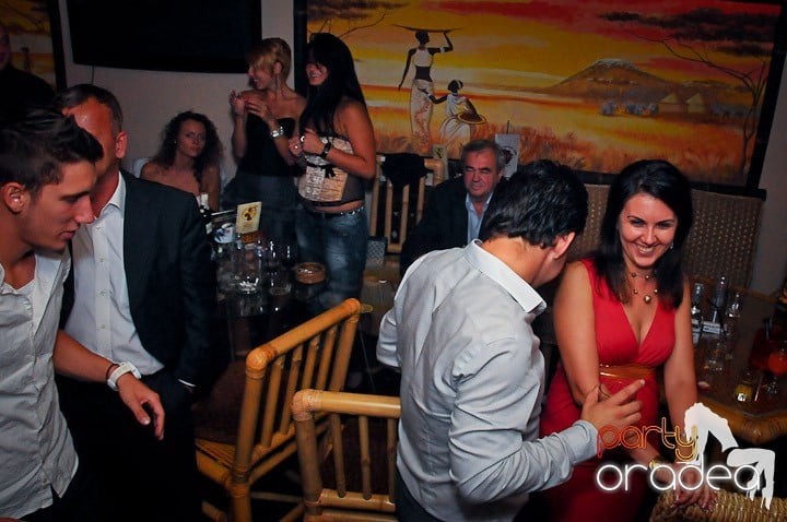 Party în Zulu Caffe, Zulu Caffe