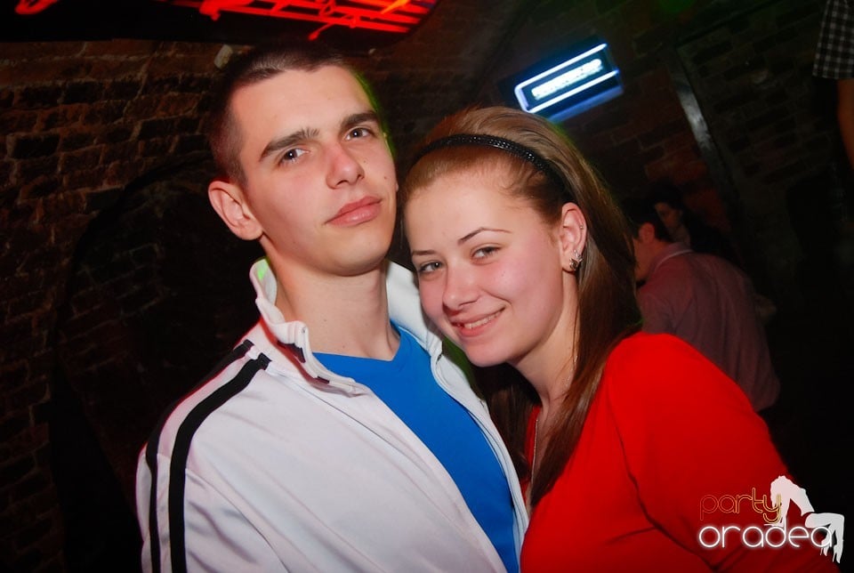 Party incendiar în Escape, 