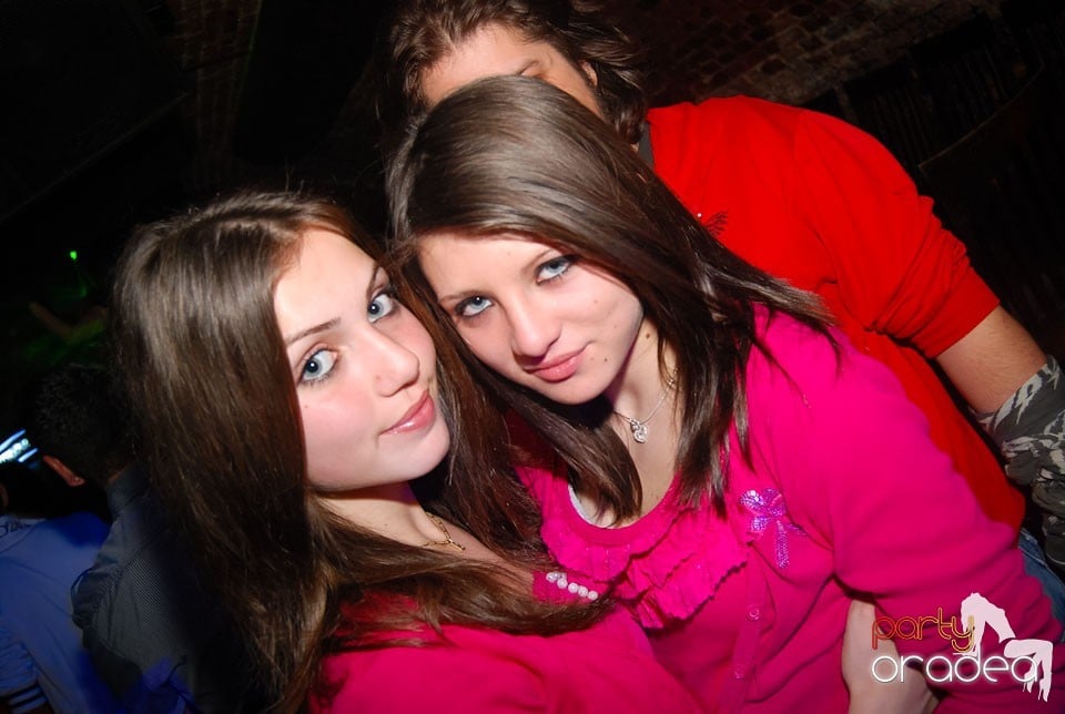 Party incendiar în Escape, 