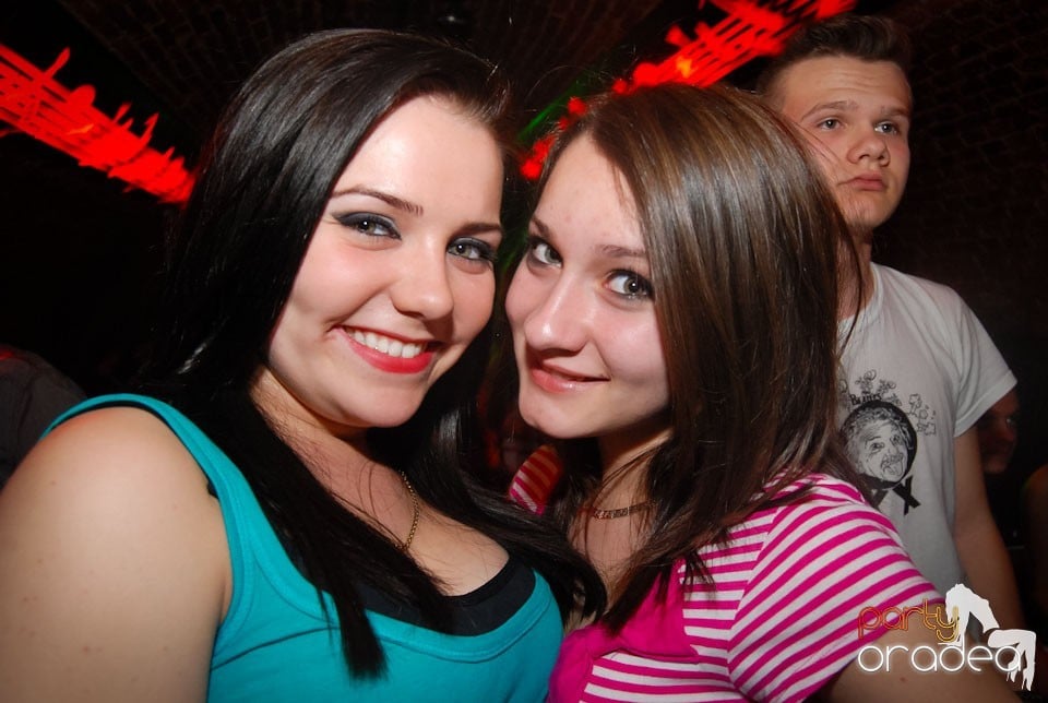 Party incendiar în Escape, 