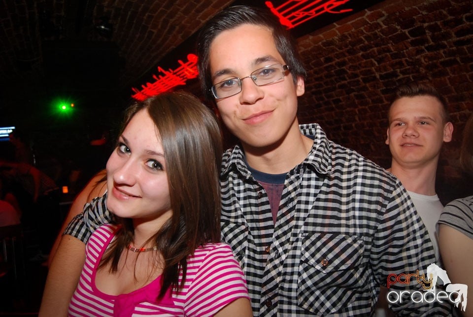 Party incendiar în Escape, 