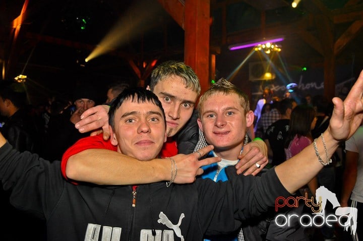 Party la maxim în Disco Faház, 