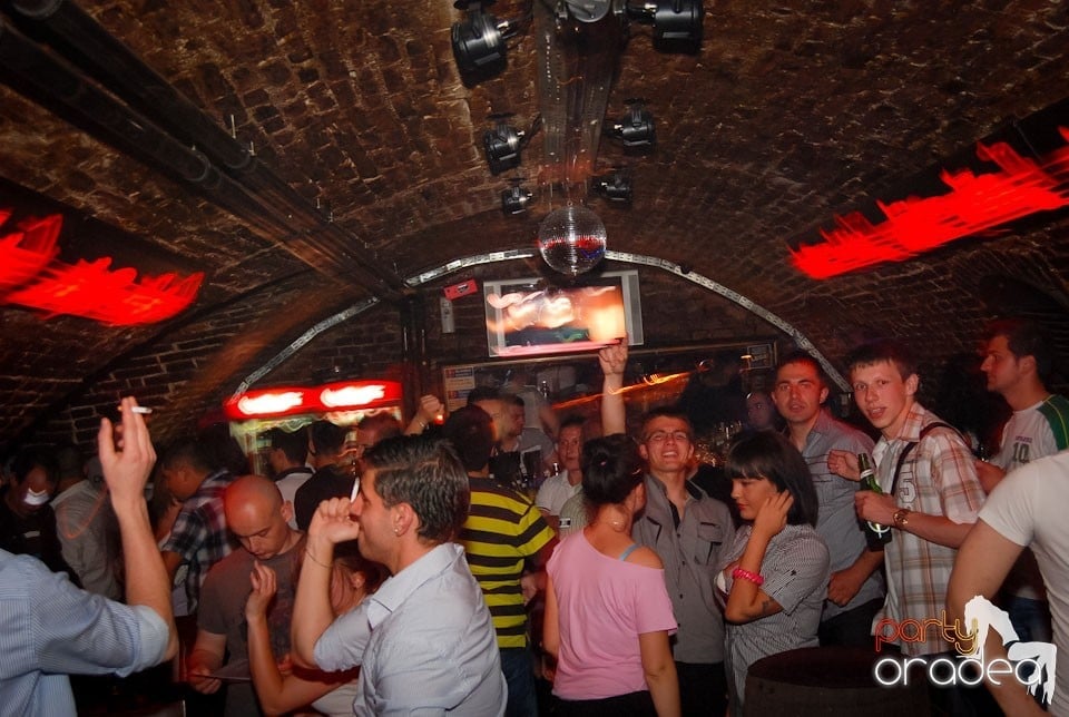 Party Time @ Club Escape, 