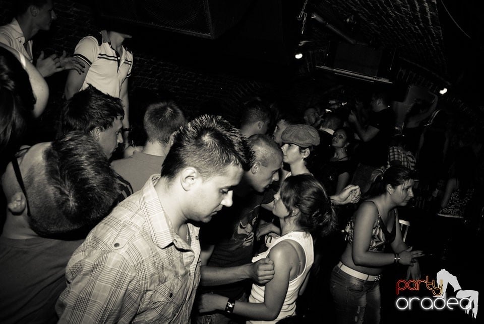 Party Time @ Club Escape, 