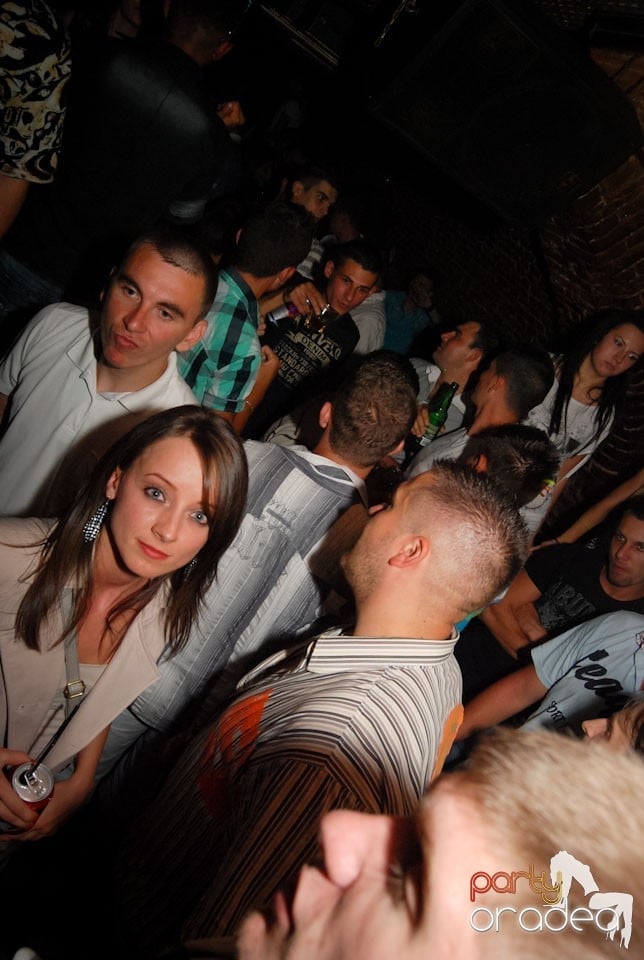 Party Time @ Club Escape, 