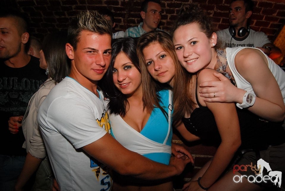 Party Time @ Club Escape, 