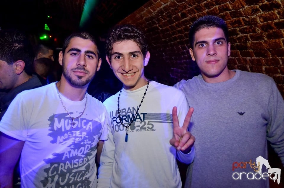 Party Time @ Club Escape, 