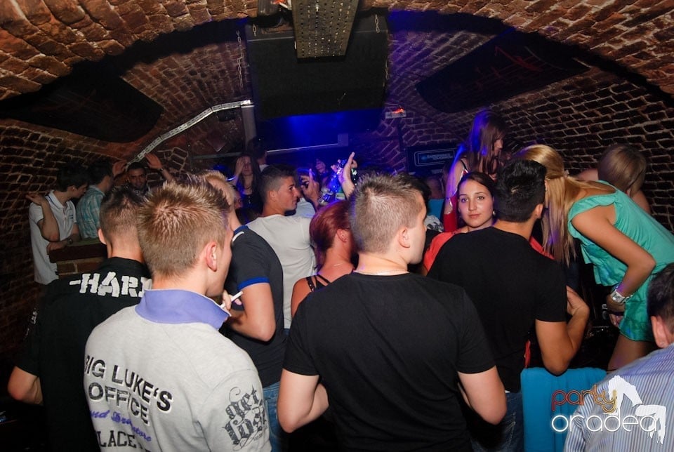 Party Time @ Club Escape, 