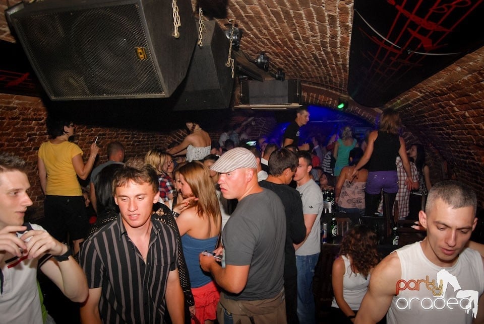 Party Time @ Club Escape, 