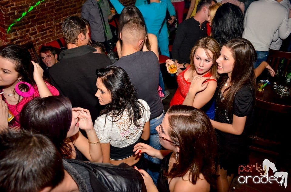 Party Time @ Club Escape, 