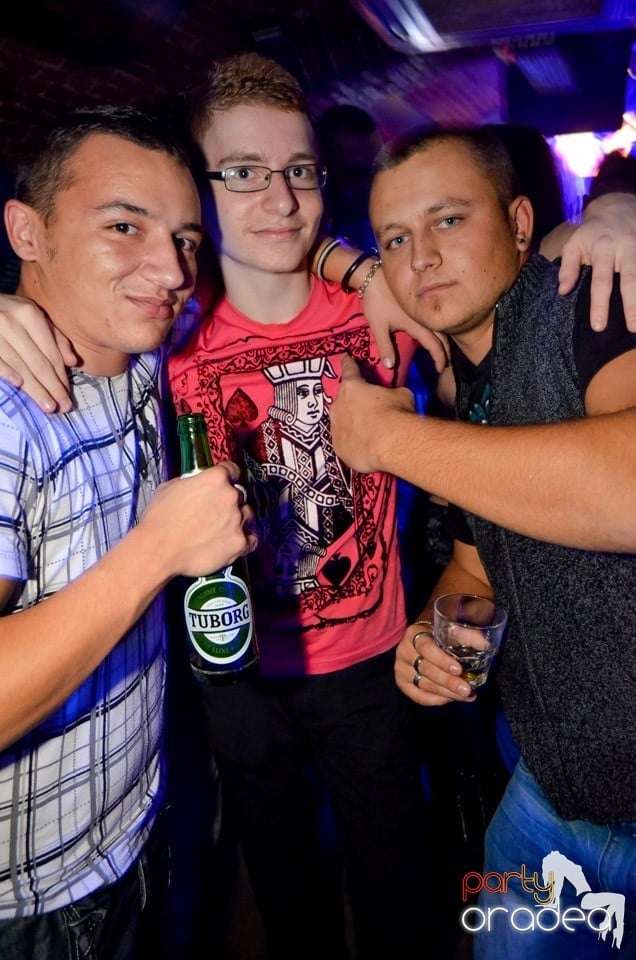 Party Time @ Club Escape, 