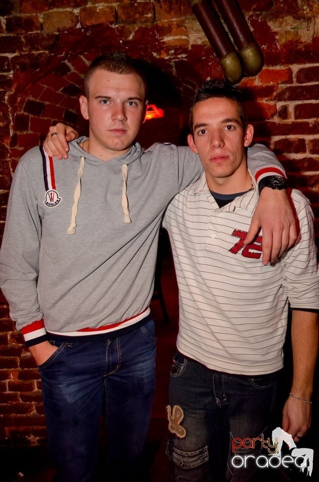 Party Time @ Club Escape, 