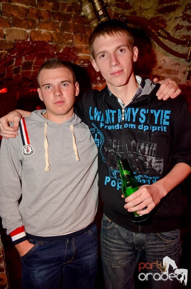 Party Time @ Club Escape, 