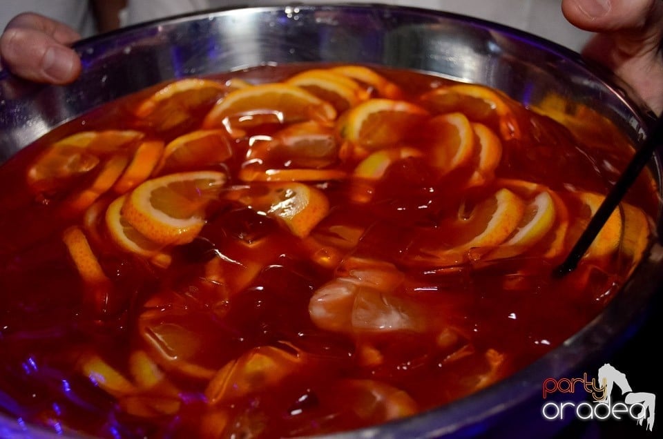 Party Time @ Club Escape, 