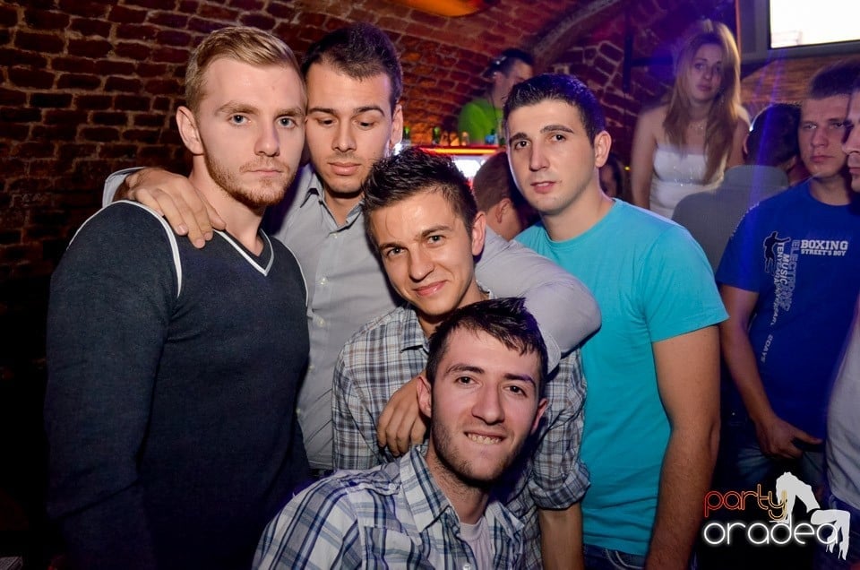 Party Time @ Club Escape, 