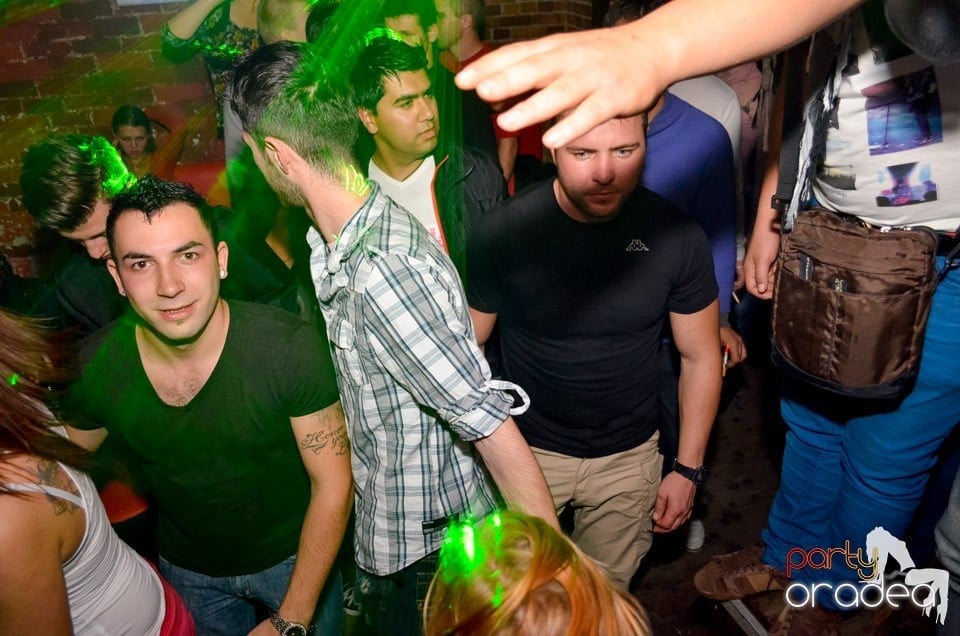 Party Time @ Club Escape, 