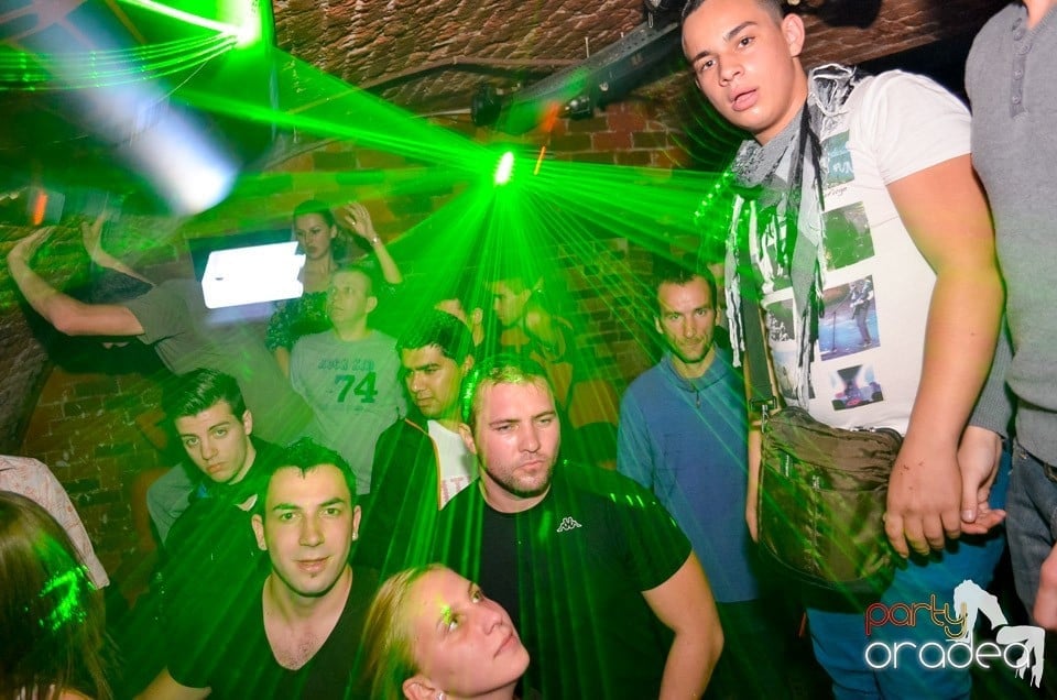 Party Time @ Club Escape, 