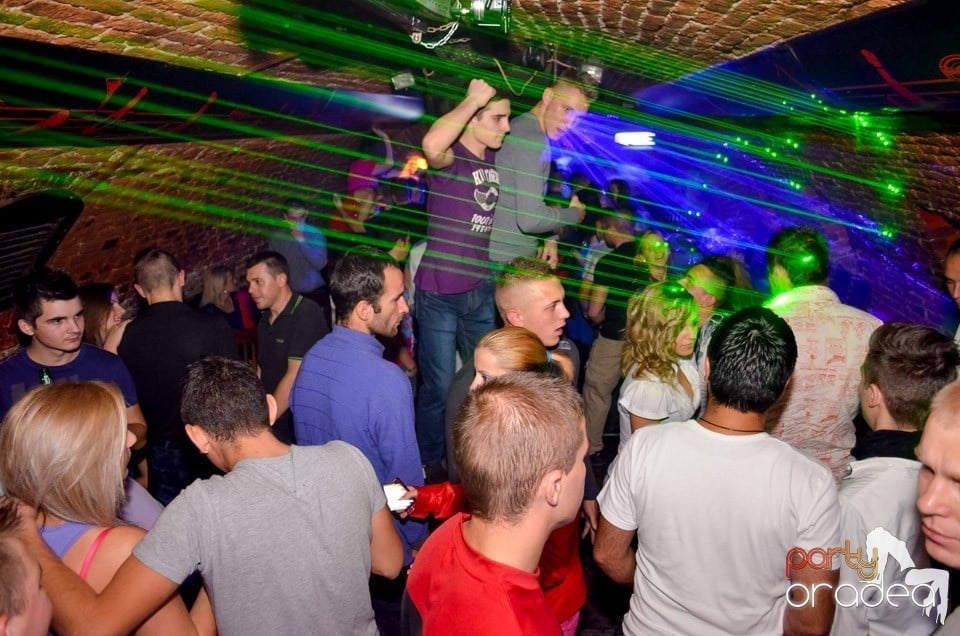 Party Time @ Club Escape, 