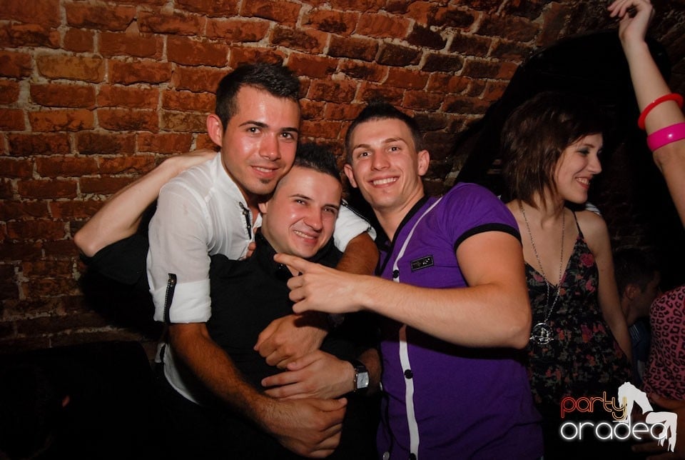 Party Time @ Club Escape, 