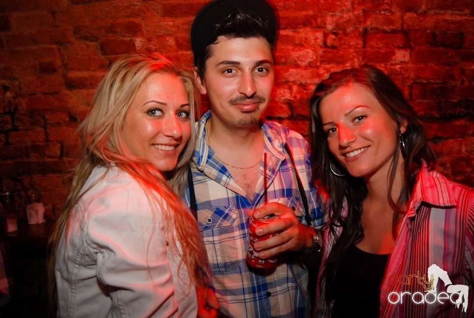 Party Time @ Club Escape, 