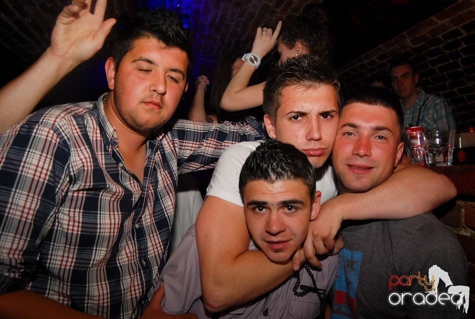 Party Time @ Club Escape, 