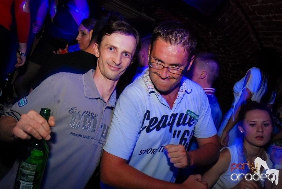 Party Time @ Club Escape, 