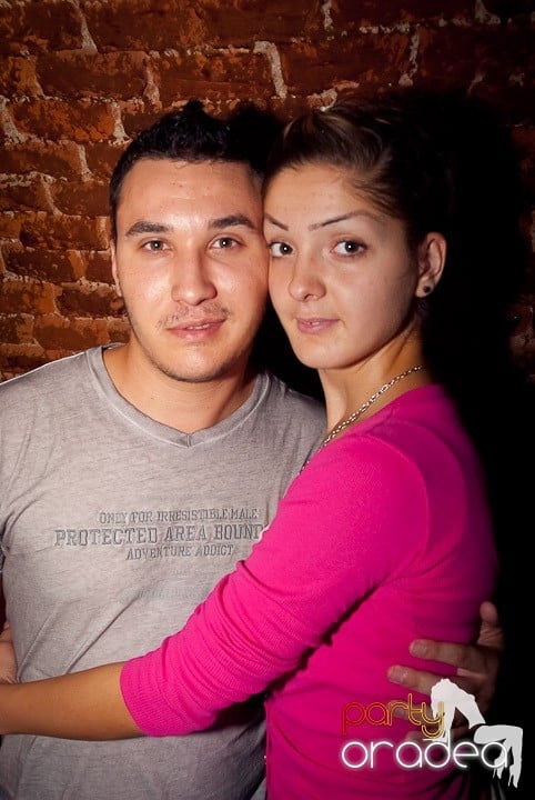 Party time în Club Escape, 