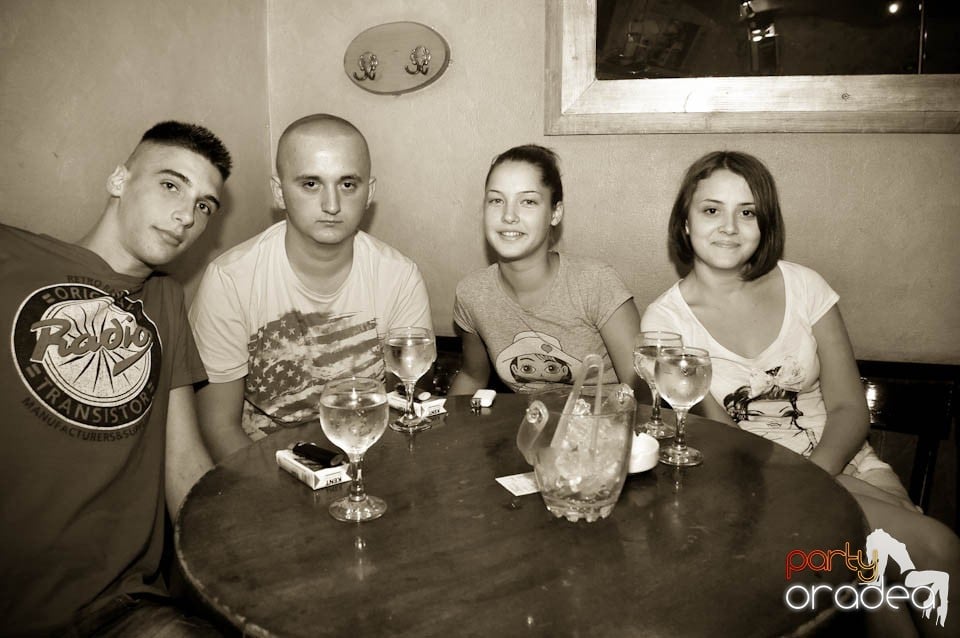 Party time în Downtown!, 