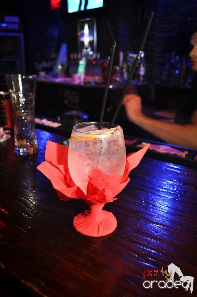 Party time în Downtown!, 