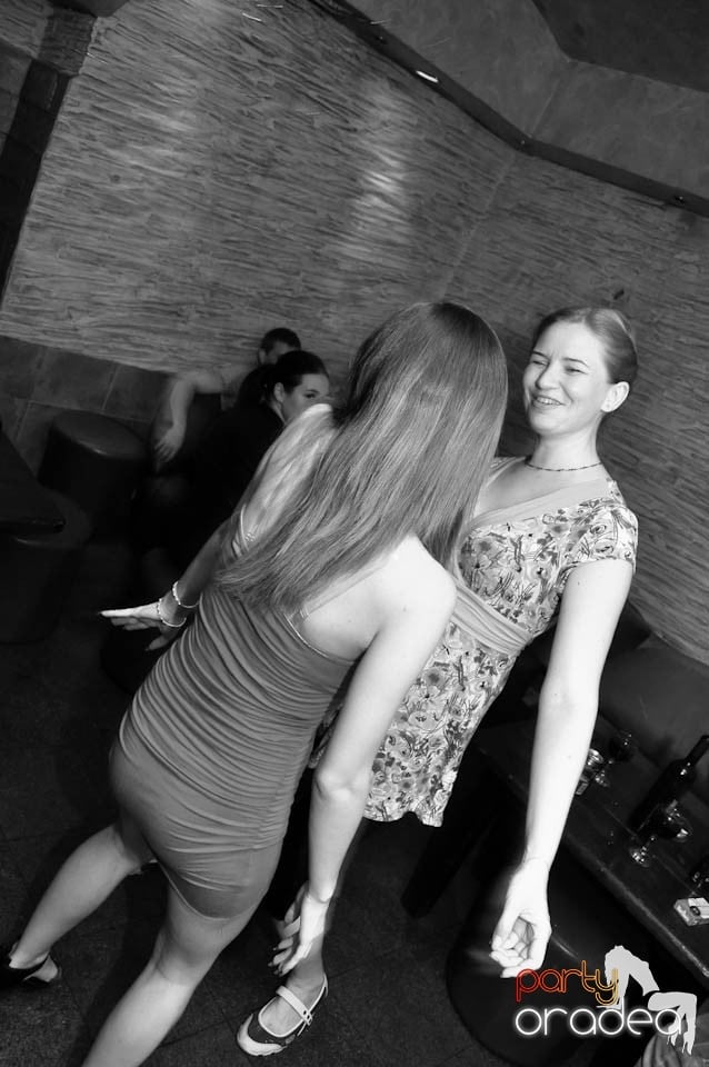 Party time în Downtown!, 