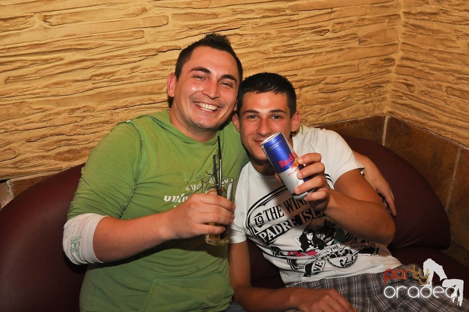 Party time în Downtown!, 