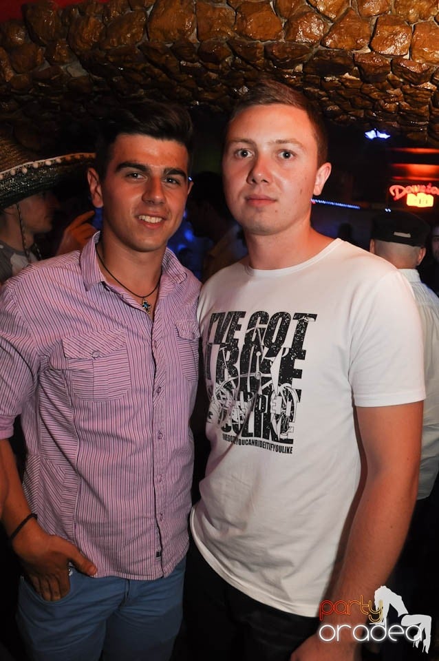 Party time în Downtown!, 