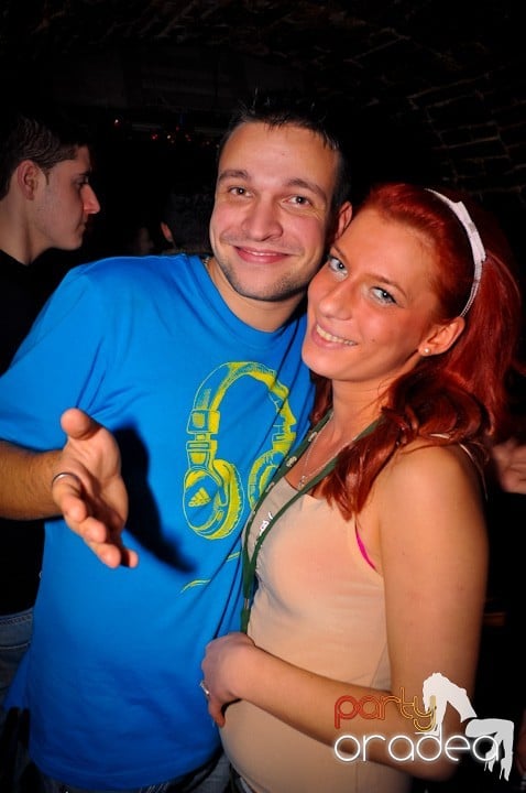 Party Time în Escape, 