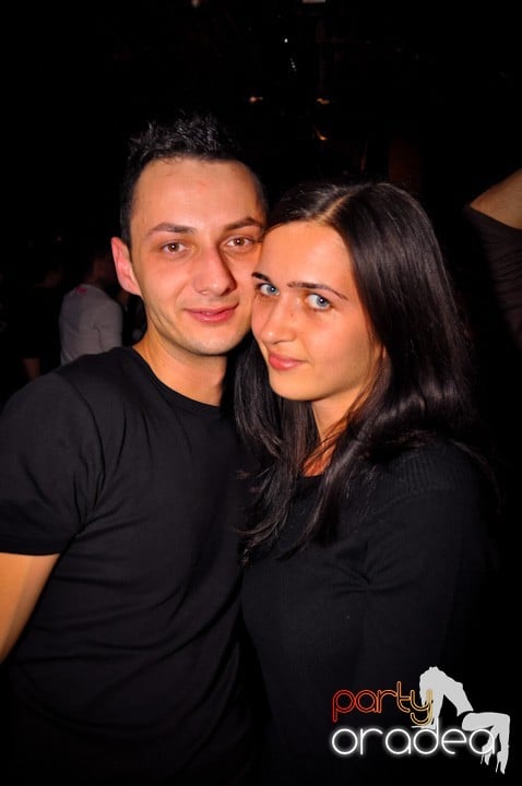 Party Time în Escape, 