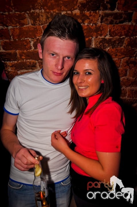 Party Time în Escape, 