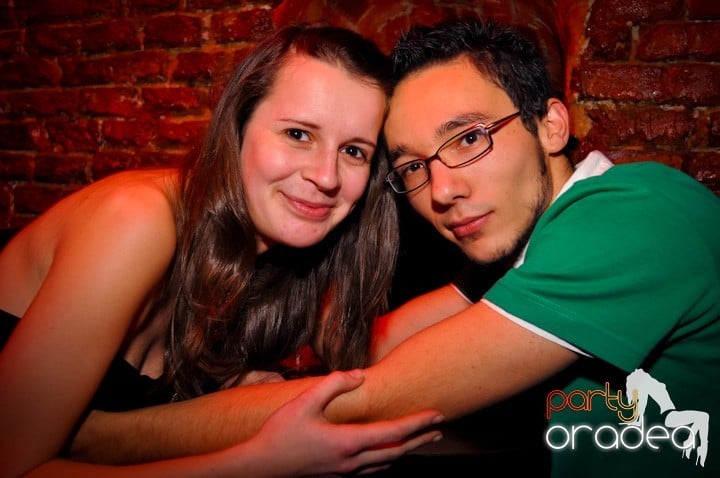 Party Time în Escape, 