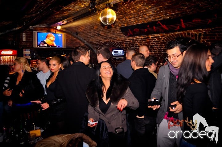 Party Time în Escape, 