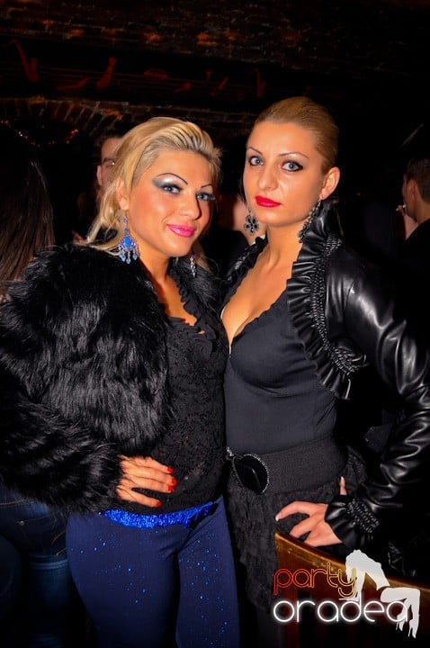 Party Time în Escape, 