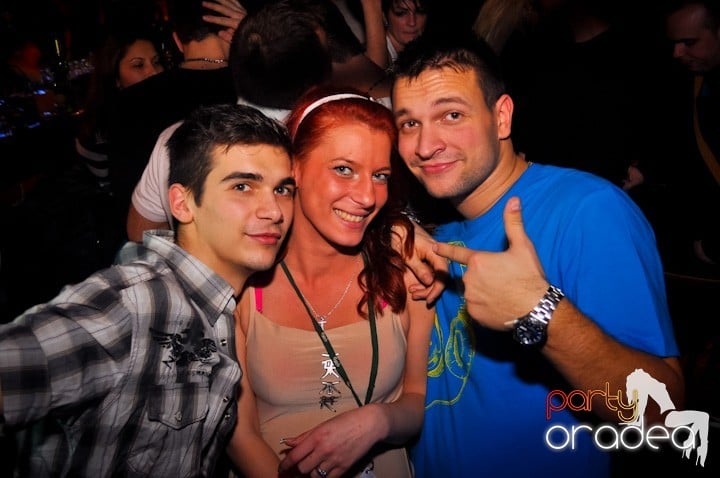 Party Time în Escape, 