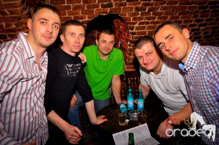 Party Time în Escape, 