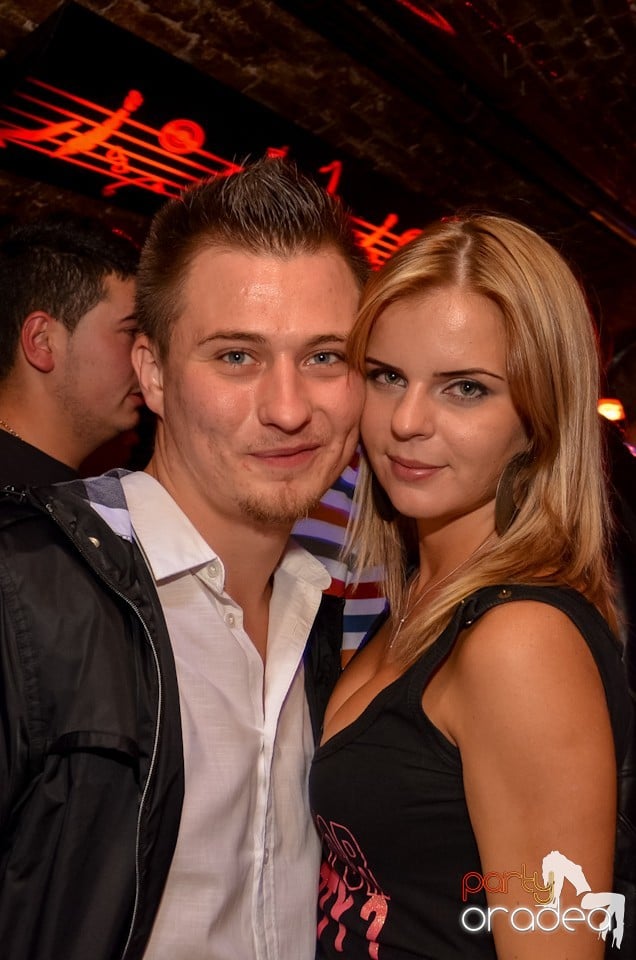 Party Tonight @ Club Escape, 