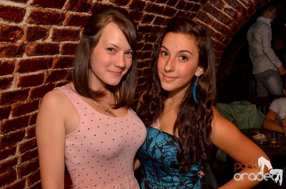 Party Tonight @ Club Escape, 